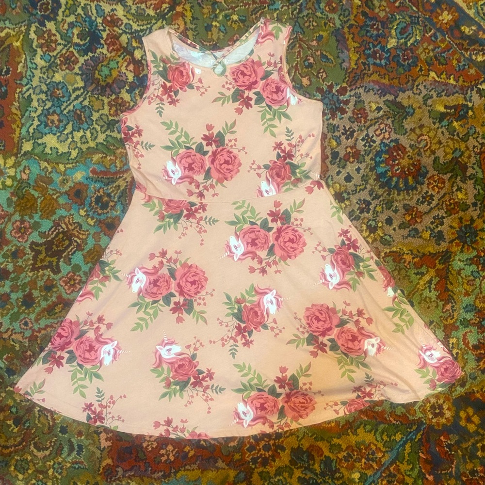 Sleeveless summer dress